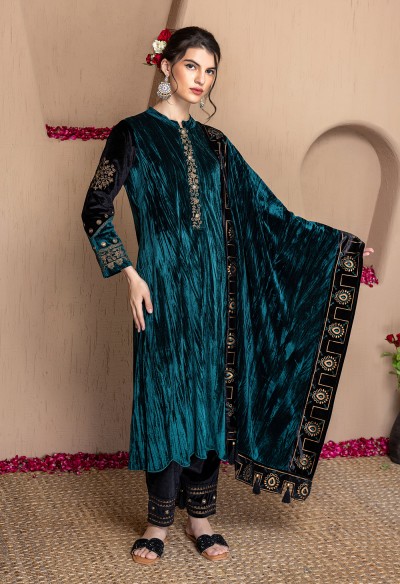 GREEN LUXURY VELVET DUPATTA SET